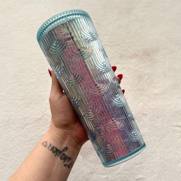 Starbucks Spring 2022 Iridescent Mermaid Scale Venti Cold Cup Tumbler 24 oz - Picture 2 of 5